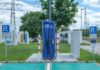 Publiczna stacja ładowania samochodów elektrycznych o ekologicznym designie